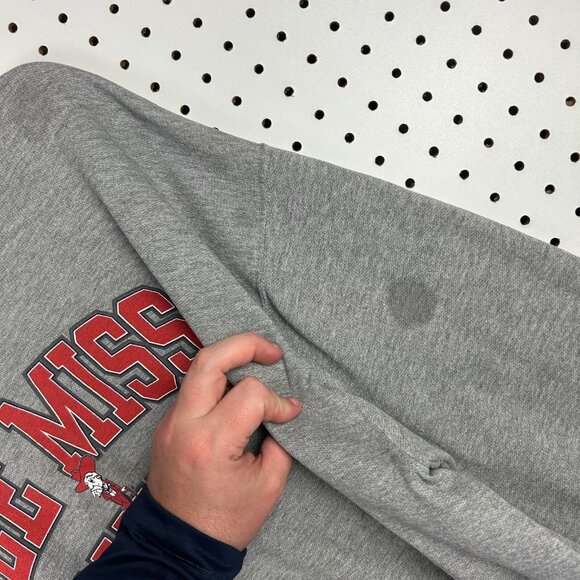 Ole Miss Rebels Vintage Crewneck Sweatshirt Size Large Gray Worn Distressed 90s - Picture 3 of 7